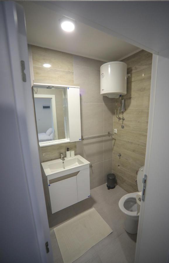 Code Srebrno Jezero Apartment Veliko Gradiste Bagian luar foto