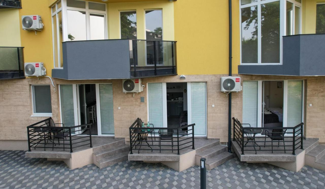 Code Srebrno Jezero Apartment Veliko Gradiste Bagian luar foto